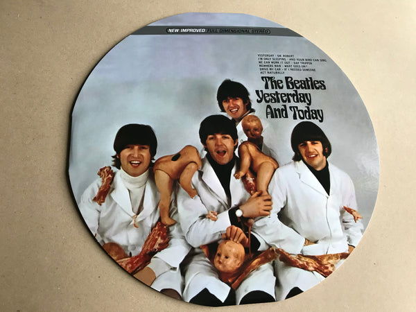 The Beatles ‎– Yesterday And Today vinyl lp splatter colour ltd / 200 in shaped sleeve